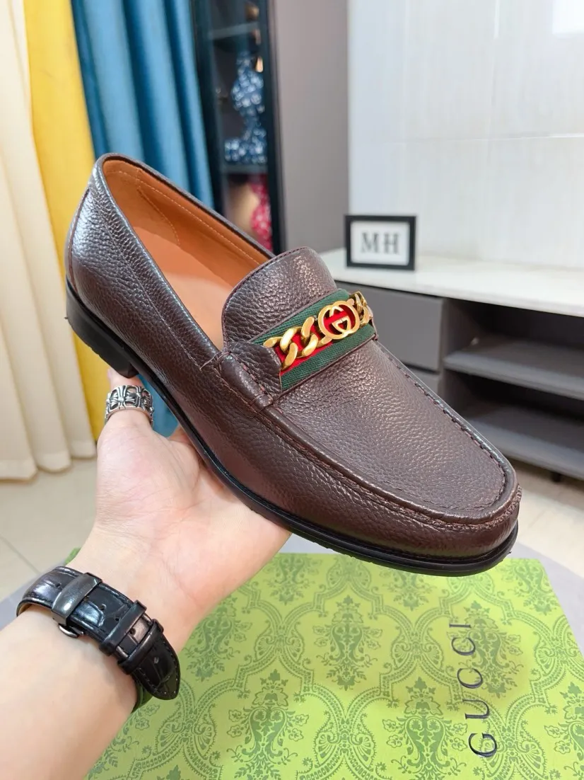 Men's shoes 💰500🌹🌹Niuli [GUCCI Gucci] A new style of formal men's leather shoes is coming~ The original quality upper is made of patent leather imported from Italy, the leather is soft and delicate, comfortable and soft first-layer cowhide lining, rubber wear-resistant outsole, the shoe shape is dignified and domineering, and the luxury charm cannot be concealed! The natural and free nouveau riche leads the trend. Code number: 38-44